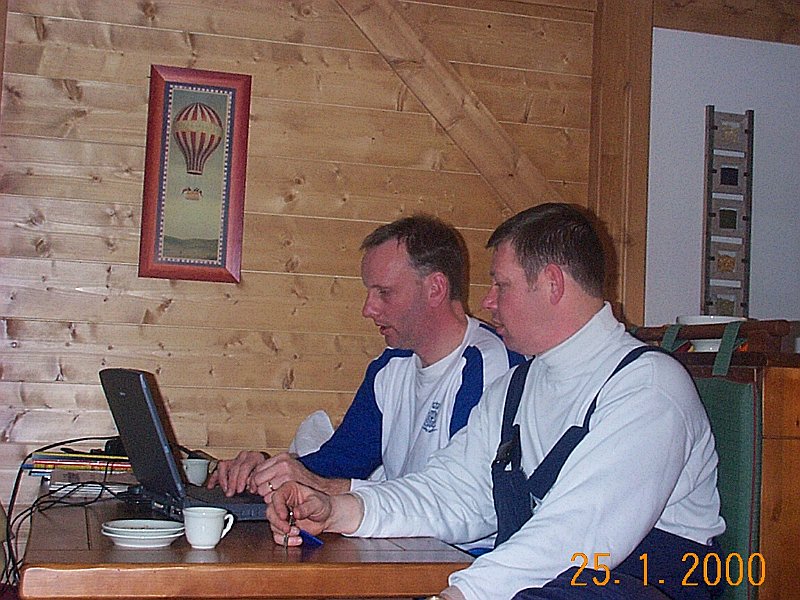 042 Fax Leo Ton.jpg